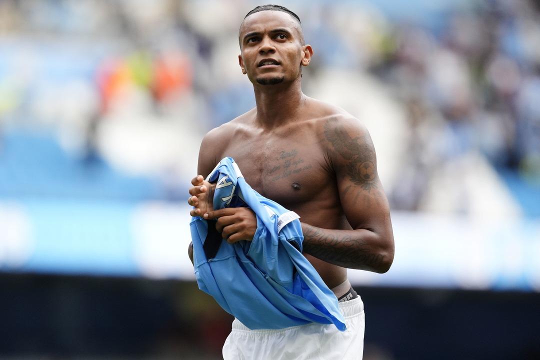 Galatasaray da bir gece yarısı transfer operasyonu! Sarı Kırmızılar Manchester City'den Manuel Akanji için resmi bir teklif yaptı ... 2