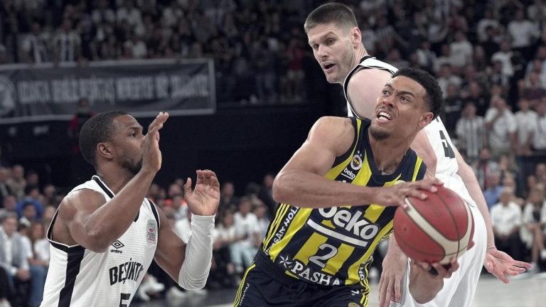 Fenerbahçe Beko şampiyonluk, Beşiktaş Fibabanka devam maçına çıkacak