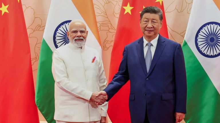Xi ve Modi’den Tianjin’deki zirvede sınır sorunlarını çözme ve işbirliğini artırma sözü